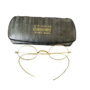 ANTIQUE➕Steven’s & Co Gold Wire Glasses